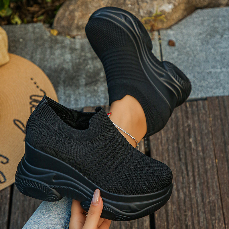 レディースニットホワイトチャンキースニーカー2026春通気性 - Mesh Sneaker Women のレビューと価格