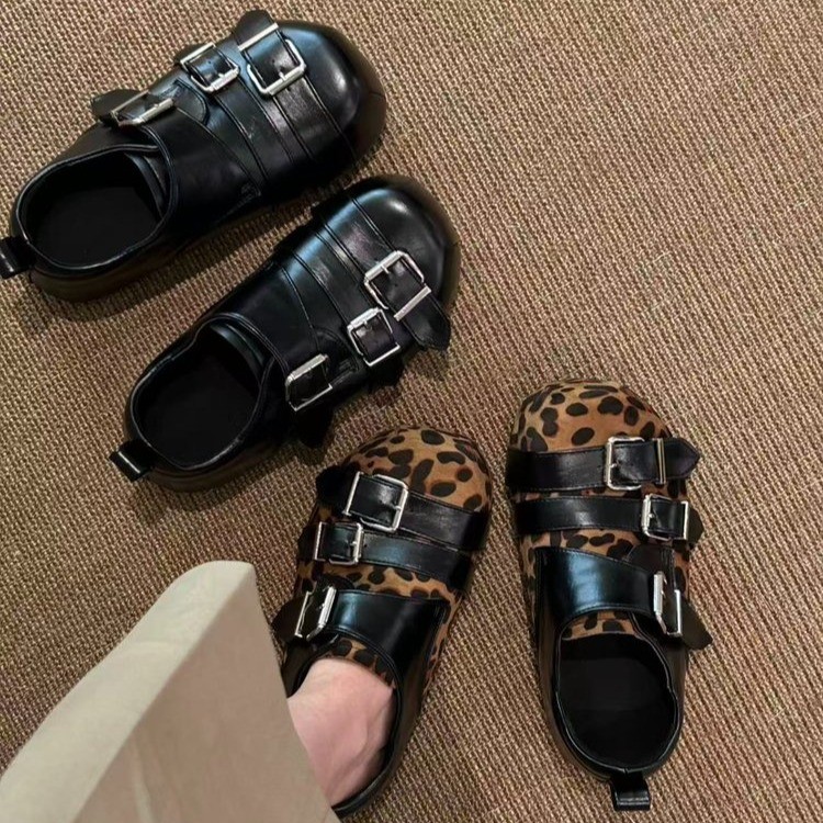 ニューゴシックスタイル メタルバックル 反骨精神あふれるダー - Women'S Shoes Large のレビューと価格