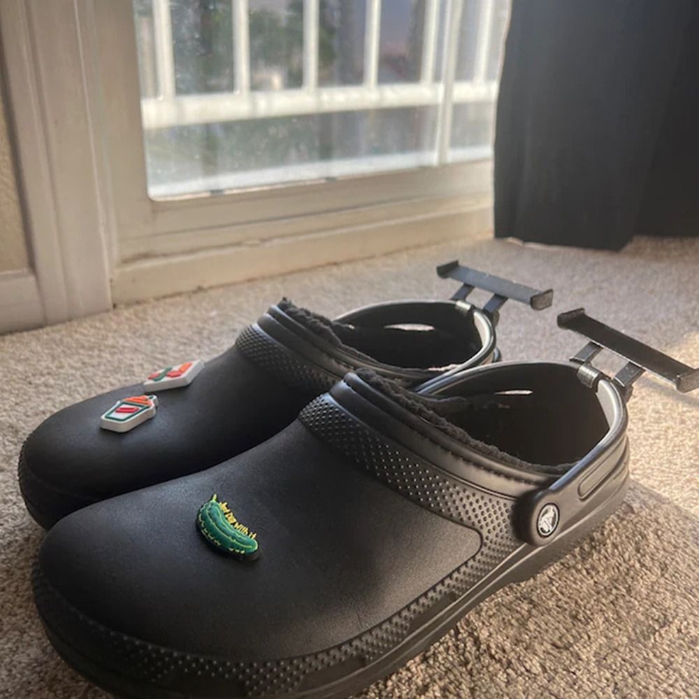 クロッグサンダル用装飾バックルクリップ、クロケーブシルバーッ - Croc Style Clog のレビューと価格