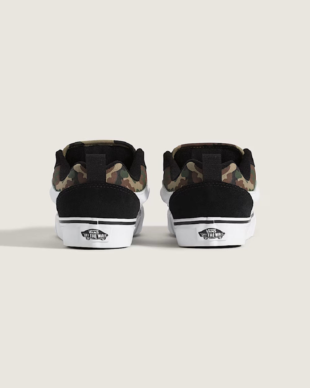 Vans Knu Skool Camo レディース シューズ - Women Shoes Vans のレビューと価格