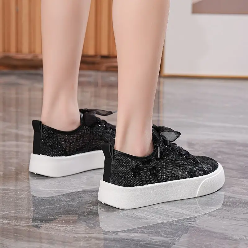 ​ レディースカジュアルホワイトスニーカー2025新作通気性 - Women Shoes Must Have のレビューと価格