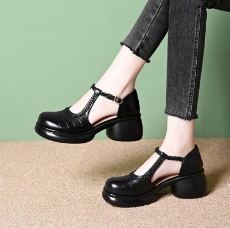レディース ブラック クロコダイル柄 メリージェーン サンダ - Women Shoes Black のレビューと価格
